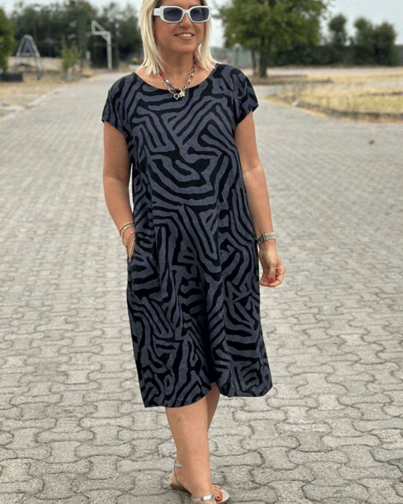 Nelia – Kleid mit Rundhalsausschnitt und Muster