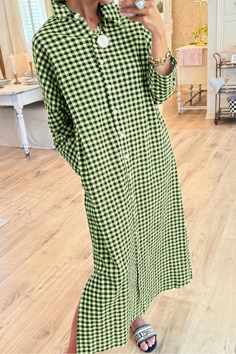 Isla – Kleid mit Knopfverschluss und Kragen