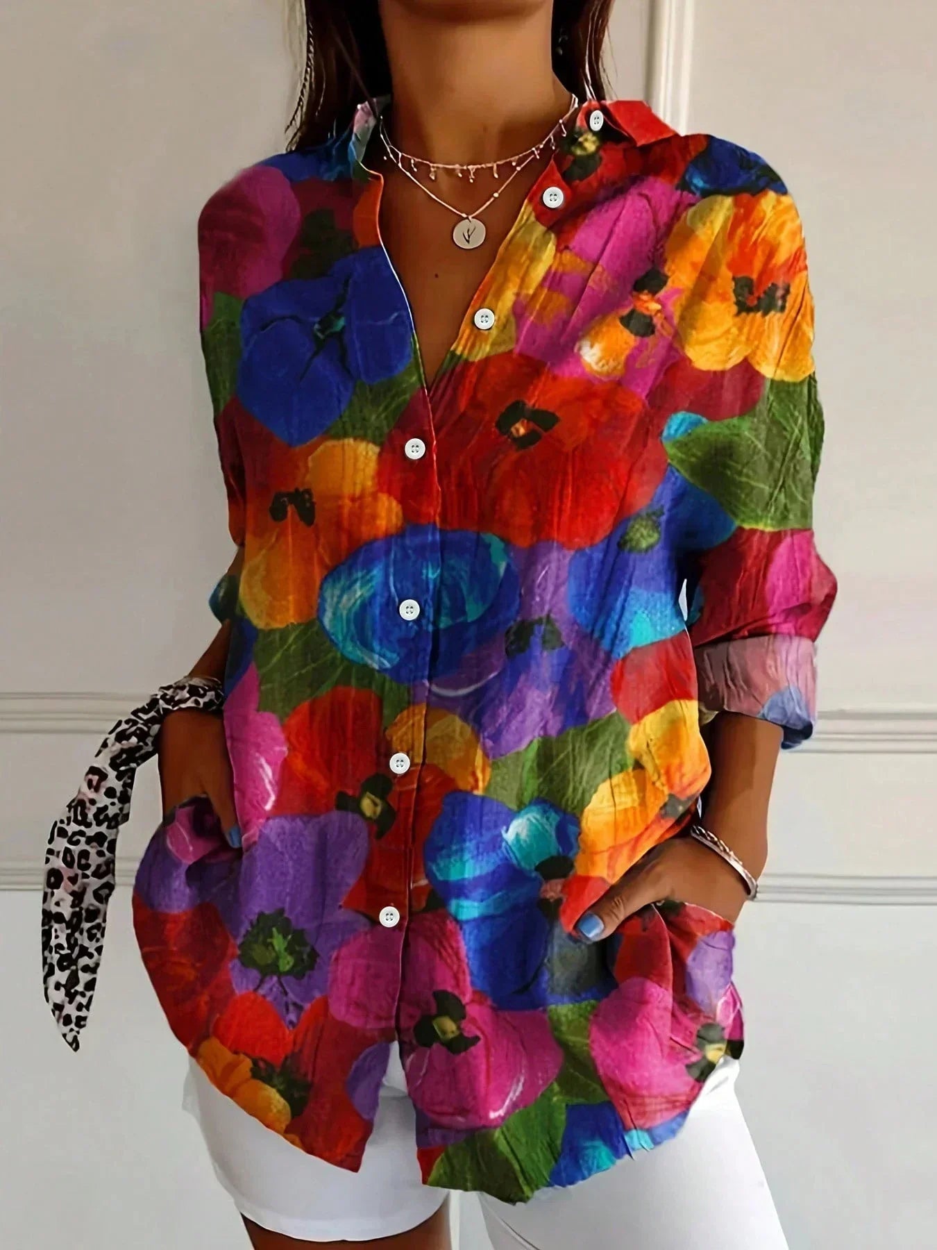 Annika - Bunte Bluse mit verspieltem Druck