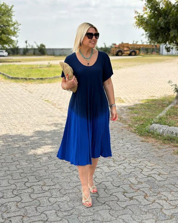 Liora™ – Lässiges Kleid mit sanftem Farbverlauf
