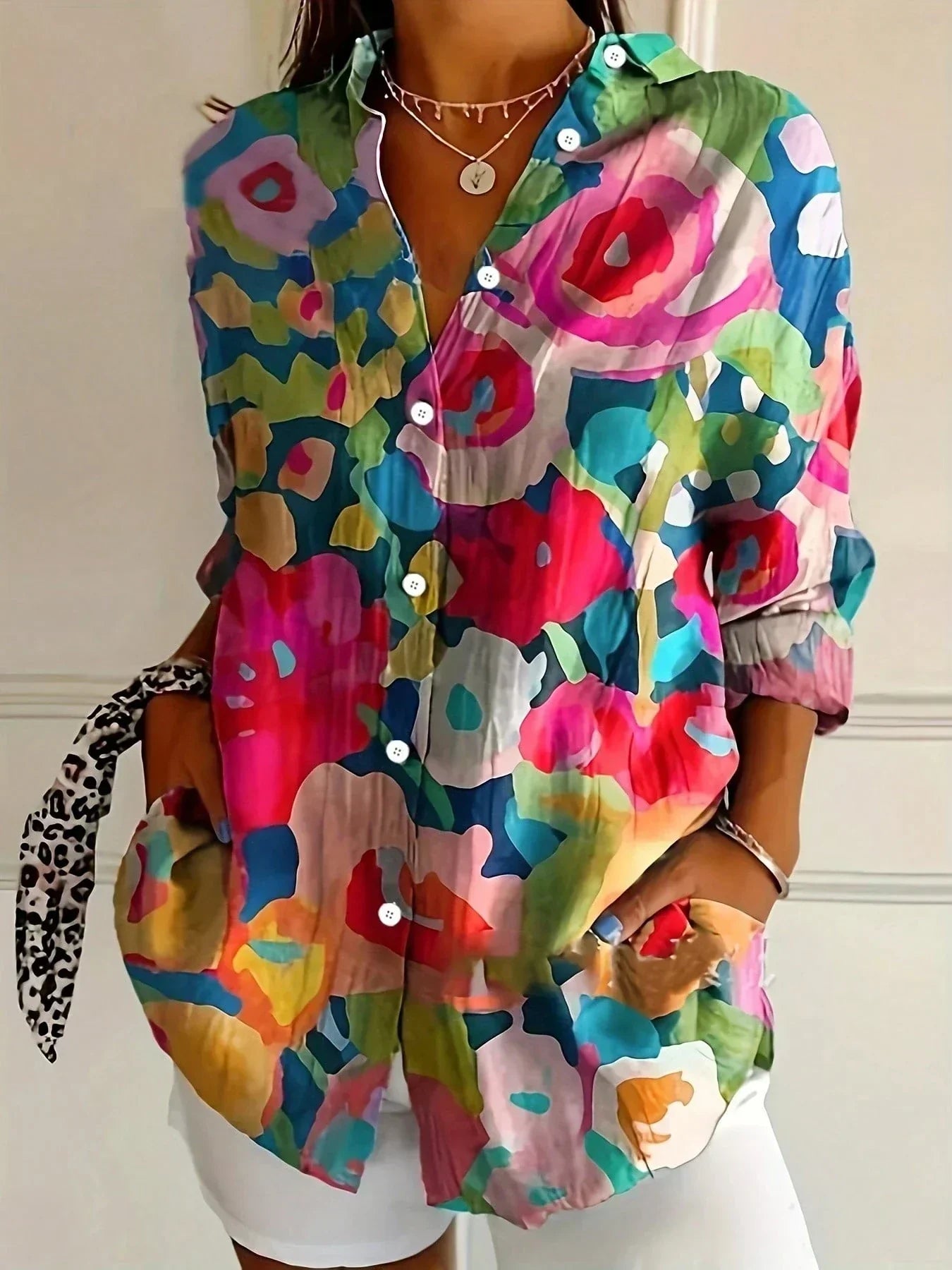 Annika - Bunte Bluse mit verspieltem Druck