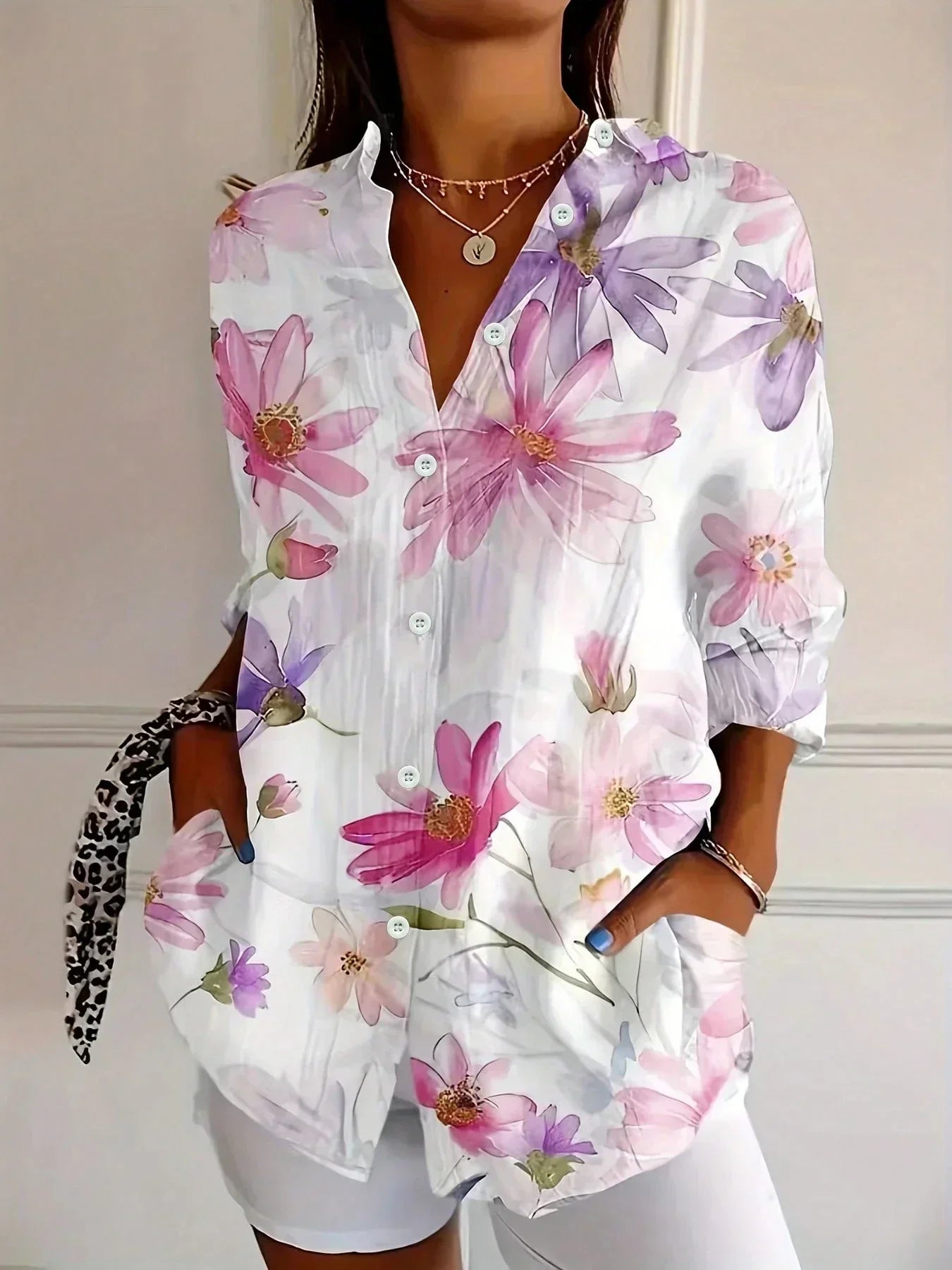 Annika - Bunte Bluse mit verspieltem Druck